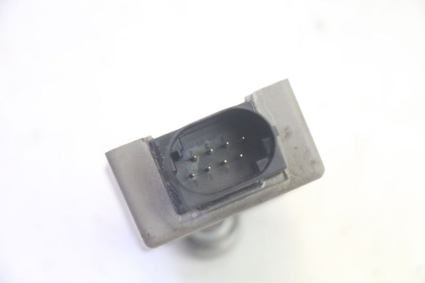 photo de UNIDAD DE CONTROL CDI PEUGEOT LUDIX 50 (2008 - 2017) - Primer plano técnico