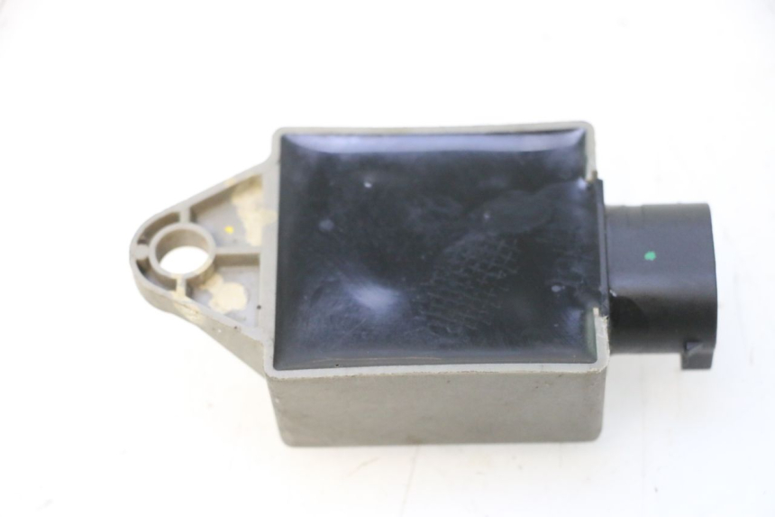 photo de UNIDAD DE CONTROL CDI PEUGEOT LUDIX 50 (2008 - 2017) - Primer plano técnico