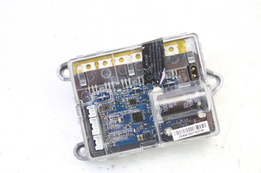 photo de CDI XIAOMI MI PRO 2 1 - Vista principal