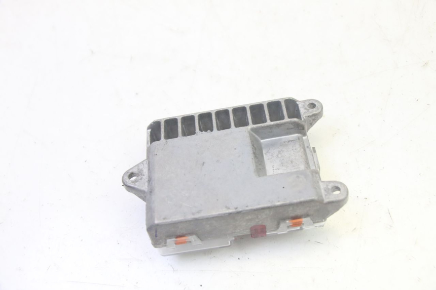 photo de CDI XIAOMI MI PRO 2 1 - Primer plano técnico