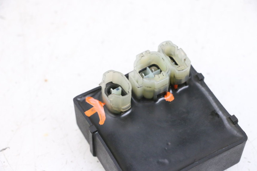 photo de UNIDAD DE CONTROL CDI PIAGGIO NEW TYPHOON 50 (2018 - 2021) - Detalle de la pieza