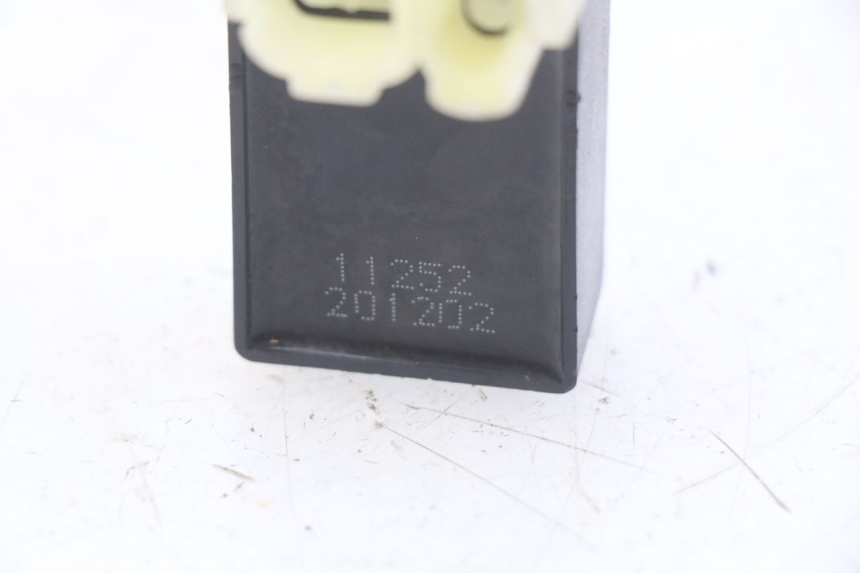 photo de UNIDAD DE CONTROL CDI SELECT UP OCTALIS 125 (2007 - 2012) - Zoom estado de uso