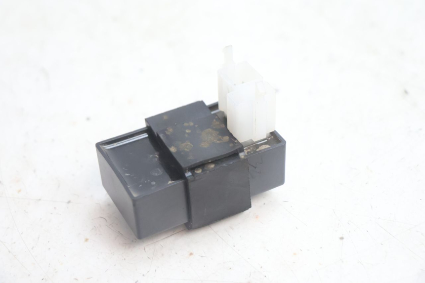 photo de UNIDAD DE CONTROL CDI APOLLO RFZ 150 - Primer plano técnico