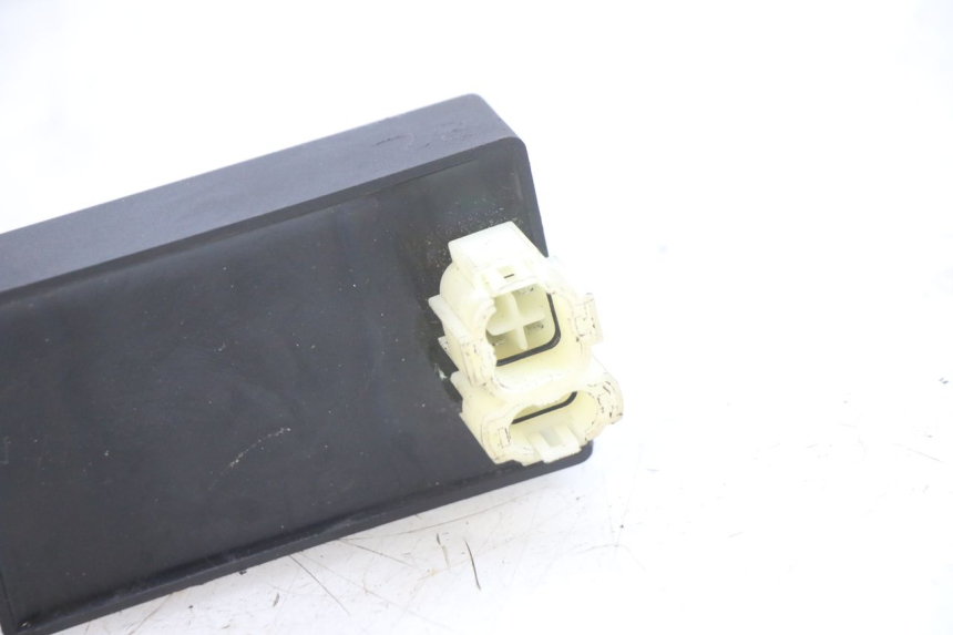 photo de CDI BOX PEUGEOT SPEEDFIGHT 4 4T 50 (2015 - 2020) - Otra perspectiva