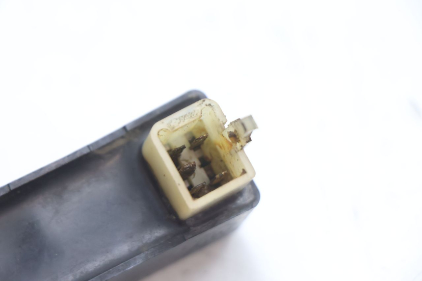 photo de UNIDAD DE CONTROL CDI PEUGEOT SPEEDFIGHT LC 50 (1996 - 2002) - Zoom estado de uso