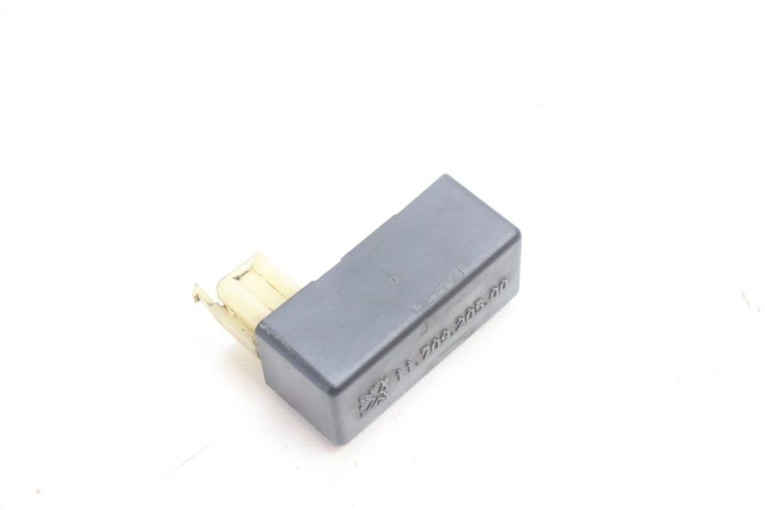 photo de UNIDAD DE CONTROL CDI PEUGEOT SPEEDFIGHT LC 50 (1996 - 2002) - Primer plano técnico