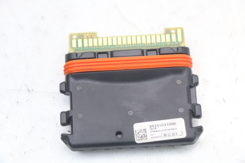 photo de CDI HUSQVARNA SVARTPILEN 401 (2018 - 2023) - Otra perspectiva