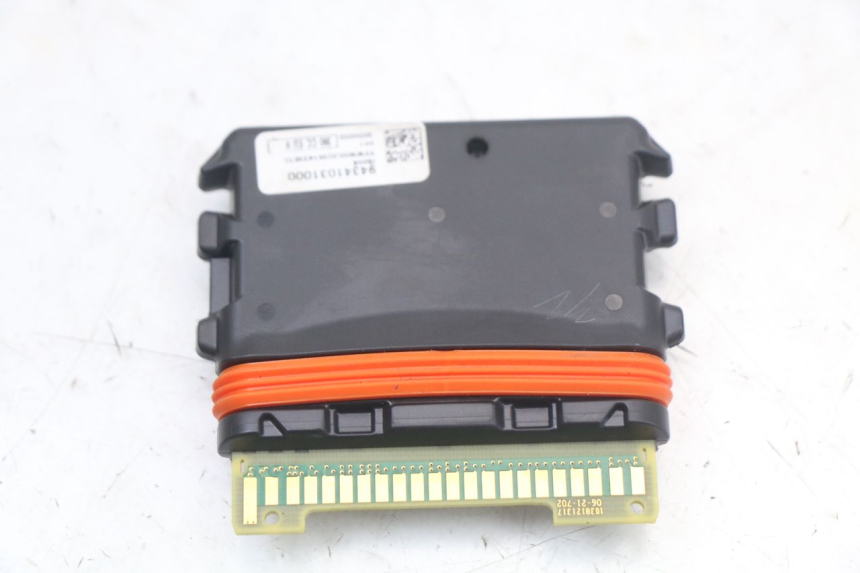 photo de CDI HUSQVARNA SVARTPILEN 401 (2018 - 2023) - Primer plano técnico