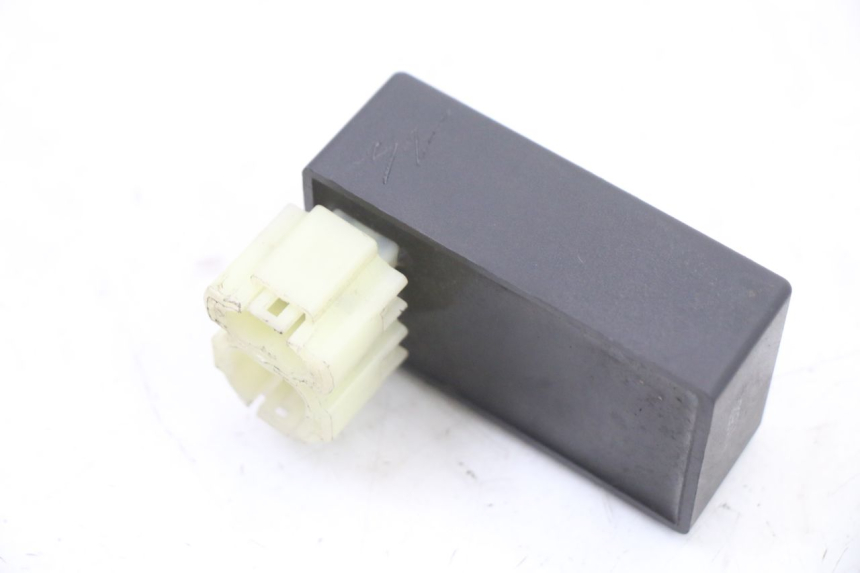 photo de UNIDAD DE CONTROL CDI UNIVERSAL BIKE ZN50QT-11B 50 (2018 - 2021) - Detalle de la pieza