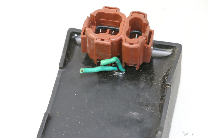 photo de UNIDAD DE CONTROL CDI PEUGEOT V-CLIC VCLIC 50 (2007 - 2013) - Otra perspectiva