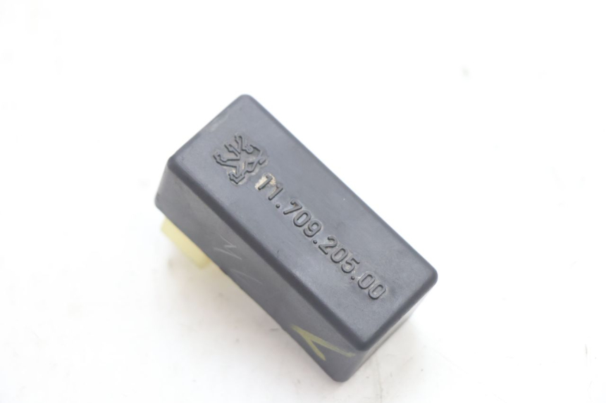 photo de CDI BOX PEUGEOT VIVACITY 50 (2004 - 2009) - Zoom estado de uso