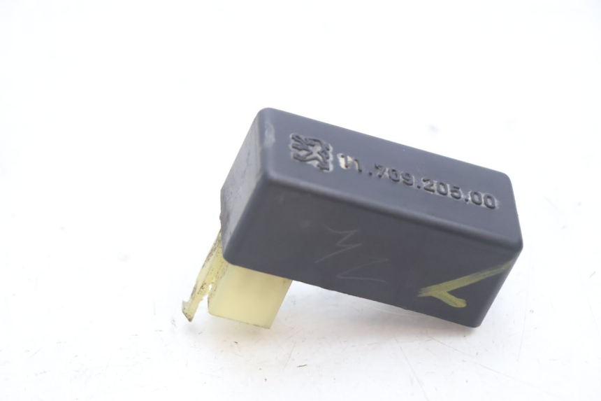 photo de CDI BOX PEUGEOT VIVACITY 50 (2004 - 2009) - Otra perspectiva
