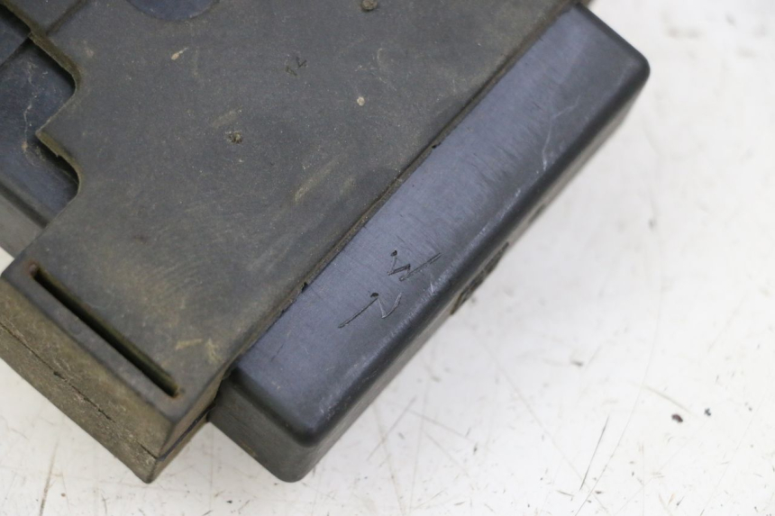 photo de UNIDAD DE CONTROL CDI YAMAHA YP MAJESTY 125 (2002 - 2006) - Detalles de los puntos de fijación