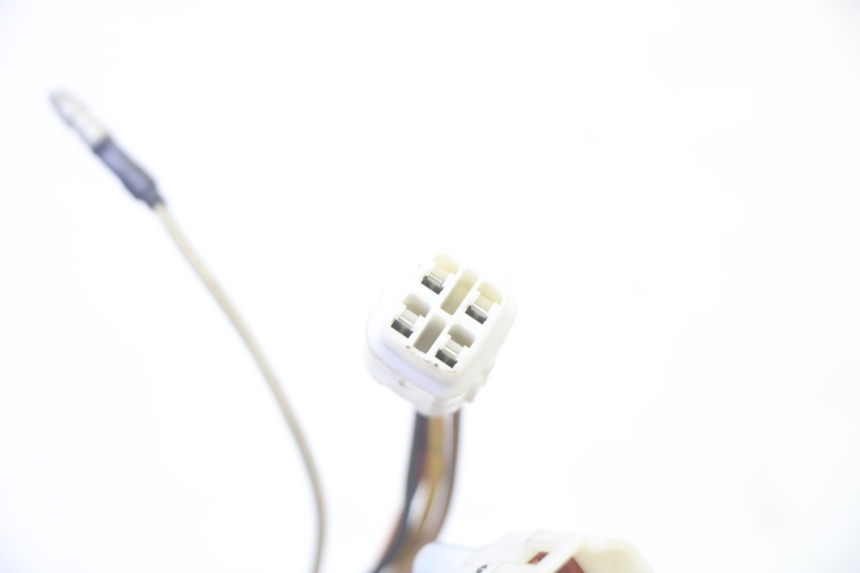 photo de UNIDAD DE CONTROL CDI YAMAHA YP MAJESTY 125 (2007 - 2010) - Estado de la superficie y material