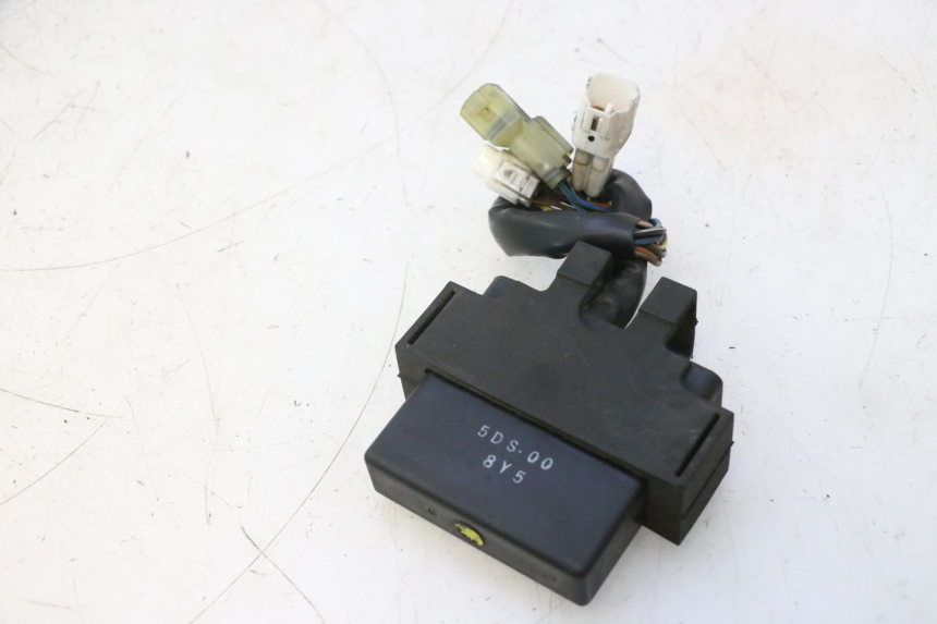 photo de UNIDAD DE CONTROL CDI YAMAHA YP MAJESTY 125 (1998 - 2001) - Detalles de los puntos de fijación