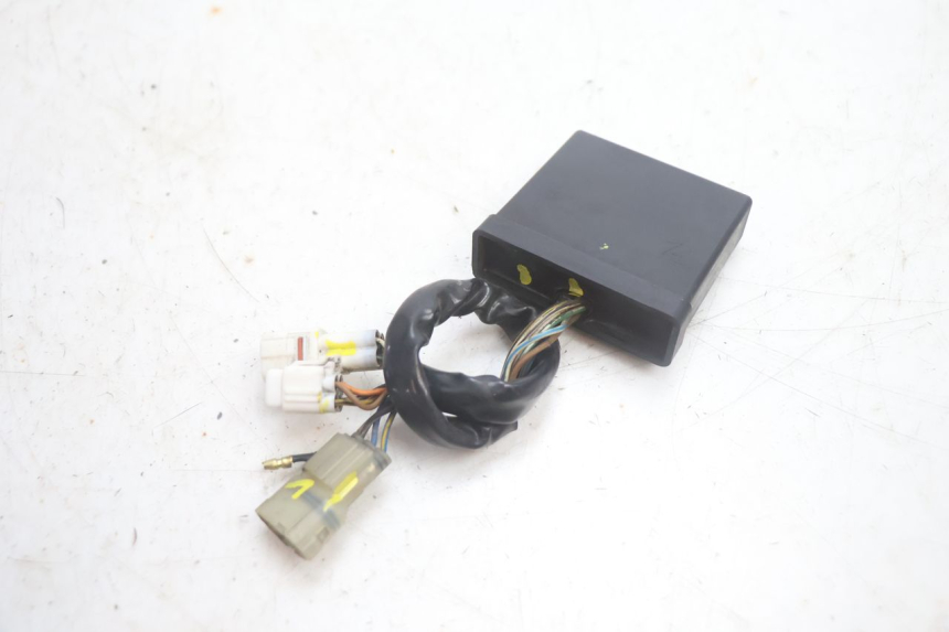 photo de UNIDAD DE CONTROL CDI YAMAHA YP MAJESTY 125 (2002 - 2006) - Primer plano técnico