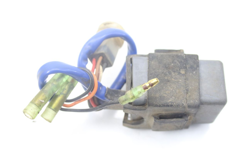 photo de UNIDAD DE CONTROL CDI YAMAHA YZ 80 (1982 - 1983) - Detalles de los puntos de fijación