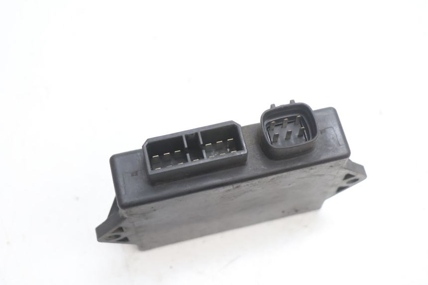 photo de CDI YAMAHA YZF R GENESIS 750 (1993 - 1998) - Primer plano técnico