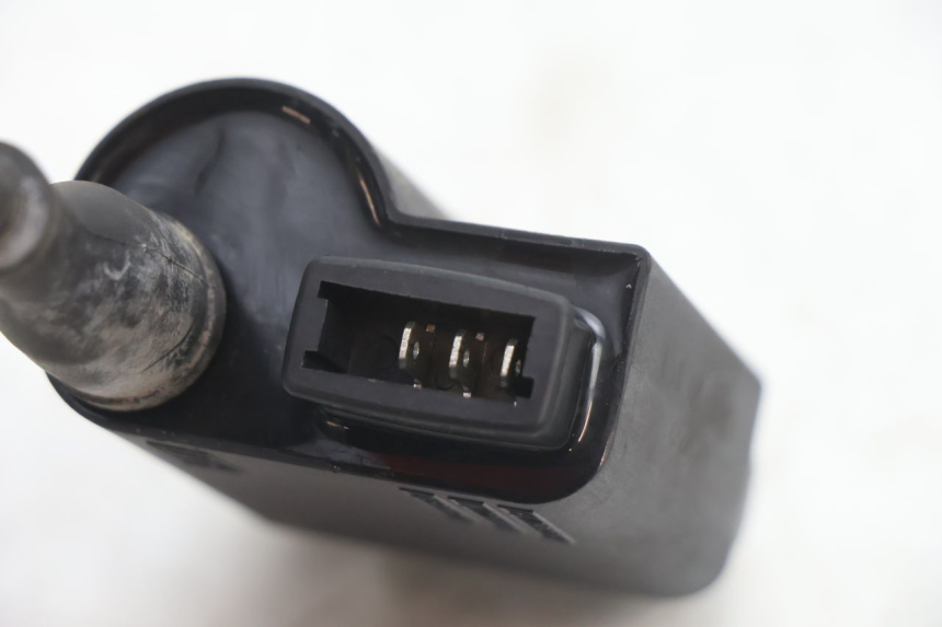 photo de CAJA CDI PIAGGIO ZIP 2T 50 (2009 - 2019) - Detalles de los puntos de fijación