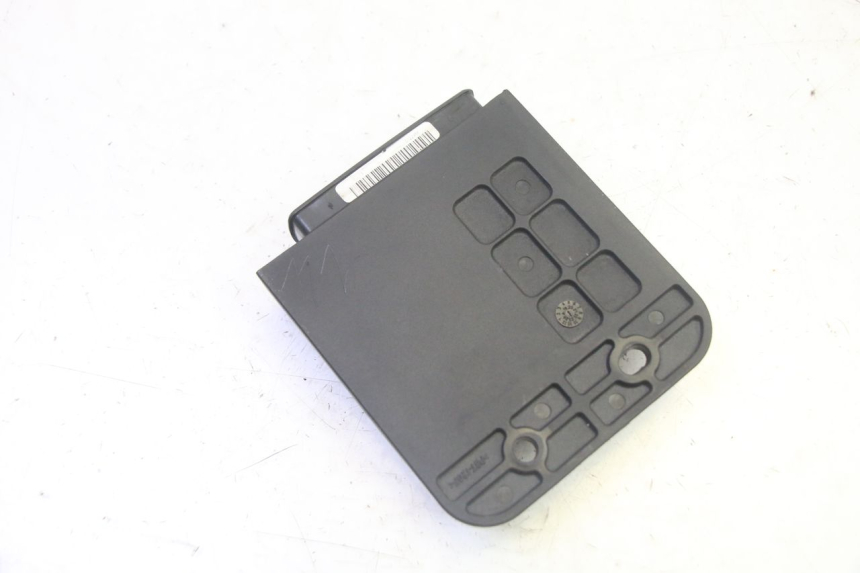 photo de UNIDAD DE CONTROL CDI PIAGGIO ZIP 4T 50 (2018 - 2020) - Primer plano técnico