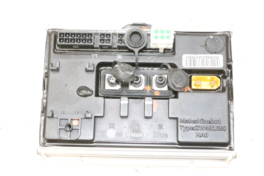 photo de CDI SEGWAY NINEBOT ZT3 PRO 1 - Vista principal