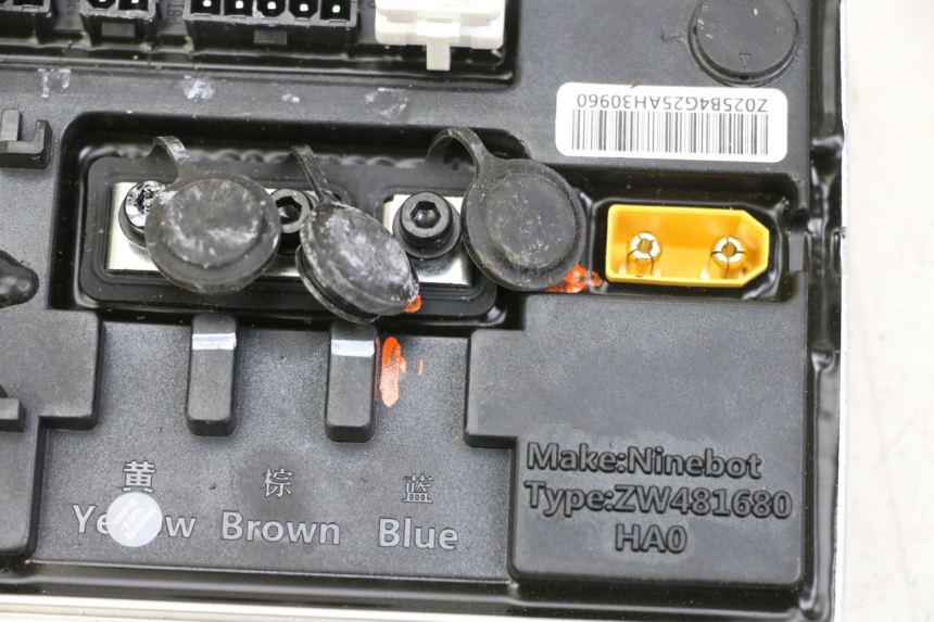 photo de CDI SEGWAY NINEBOT ZT3 PRO 1 - Marcados y referencias originales