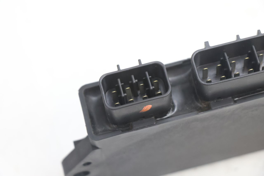 photo de CDI KAWASAKI ZX-6R ZX6R 600 (2000 - 2002) - Detalles de los puntos de fijación