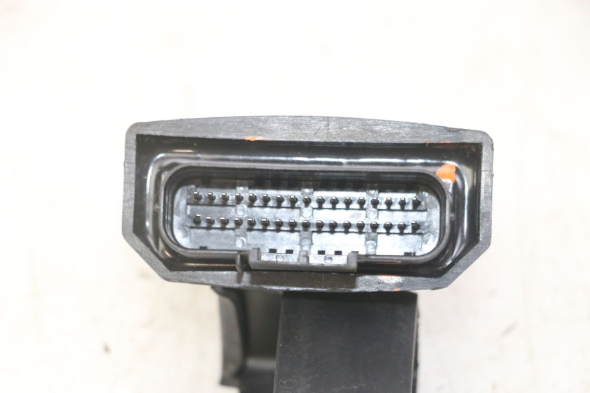 photo de CÁMARA DE INYECCIÓN VENESI FLY RETRO 4T 50 (2020 - 2025) - Otra perspectiva