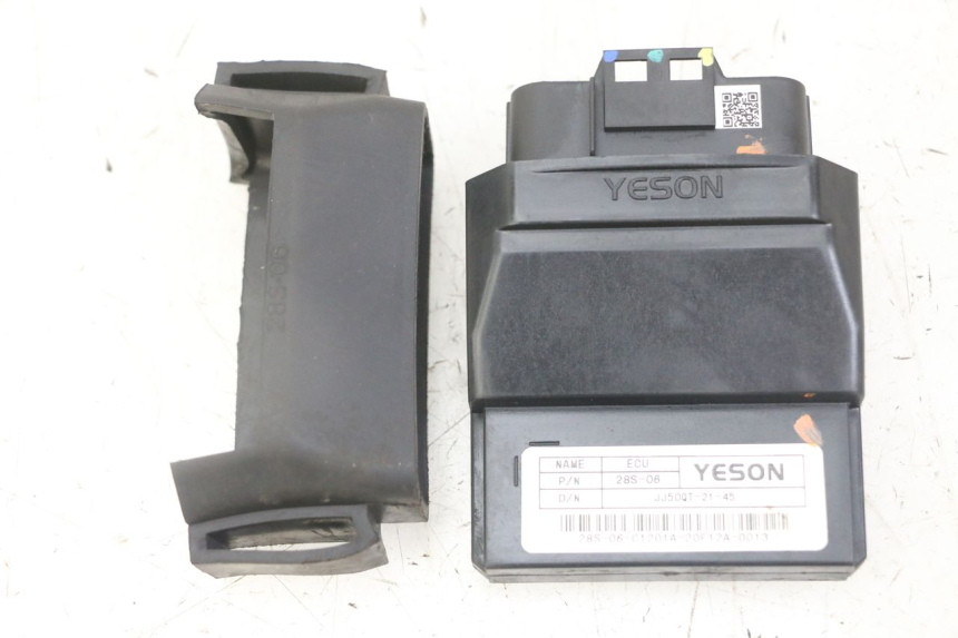 photo de CÁMARA DE INYECCIÓN VENESI FLY RETRO 4T 50 (2020 - 2025) - Vista general del producto