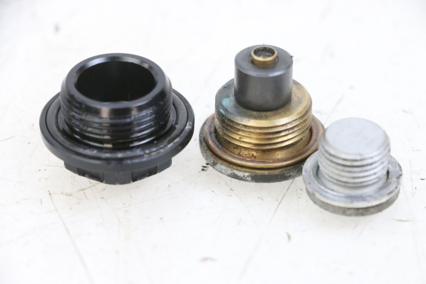 photo de MOTOR TAPA ACEITE MV AGUSTA BRUTALE R WALLY 910 (2008 - 2008) - Detalle de la pieza