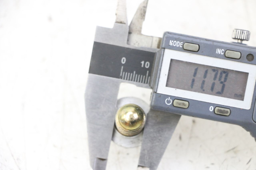 photo de MOTOR TAPA ACEITE GOES WIKI 125 (2010 - 2015) - Detalle de la pieza