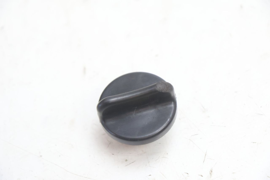 photo de MOTOR TAPA ACEITE SUZUKI GSR 600 (2005 - 2012) - Detalle de la pieza