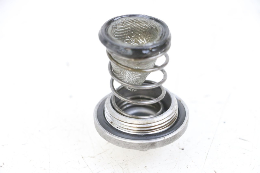 photo de MOTOR TAPA ACEITE SYM ORBIT III 3 4T 50 (2021 - 2025) - Detalle de la pieza