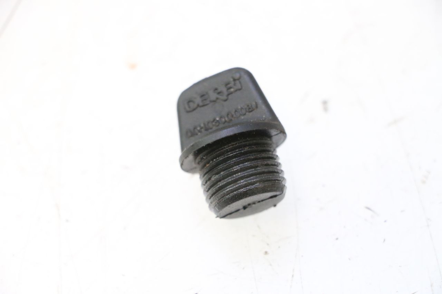 photo de MOTOR TAPA ACEITE DERBI SENDA 50 (2003 - 2005) - Zoom estado de uso