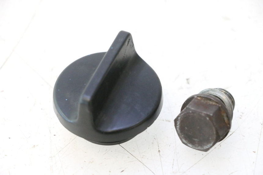 photo de MOTOR TAPA ACEITE KAWASAKI ZZR 600 (1995 - 2004) - Zoom estado de uso