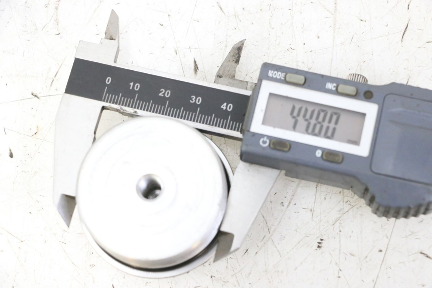 photo de TAPA HORQUILLA BMW C SPORT 650 (2015 - 2021) - Detalle de la pieza