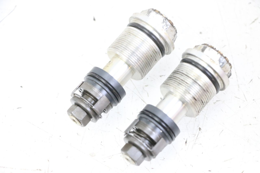 photo de TAPA HORQUILLA HONDA CR 85 (2003 - 2007) - Detalle de la pieza