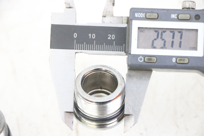 photo de TAPA HORQUILLA HONDA CRF-F CRF F 110 (2019 - 2022) - Detalle de la pieza