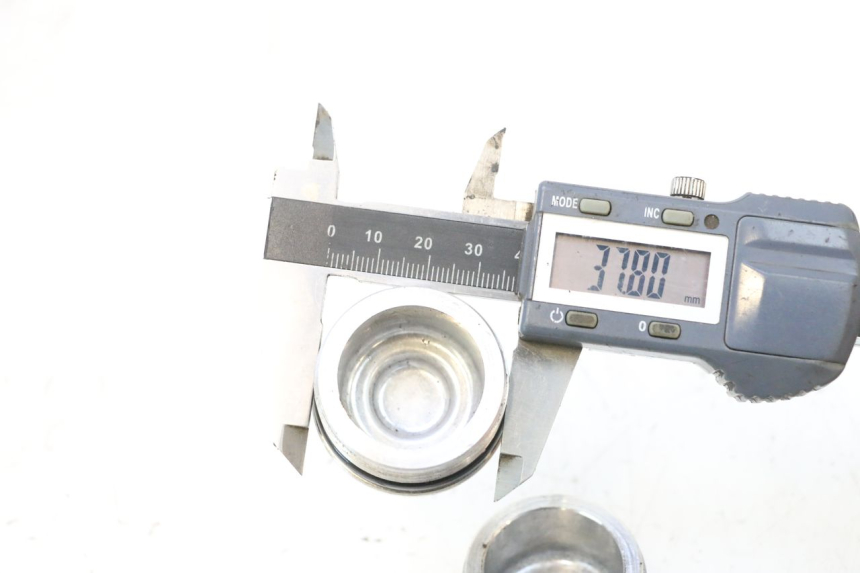 photo de TAPÓN DE HORQUILLA KAWASAKI ER-6 ER6 F ABS 650 (2012 - 2016) - Detalle de la pieza