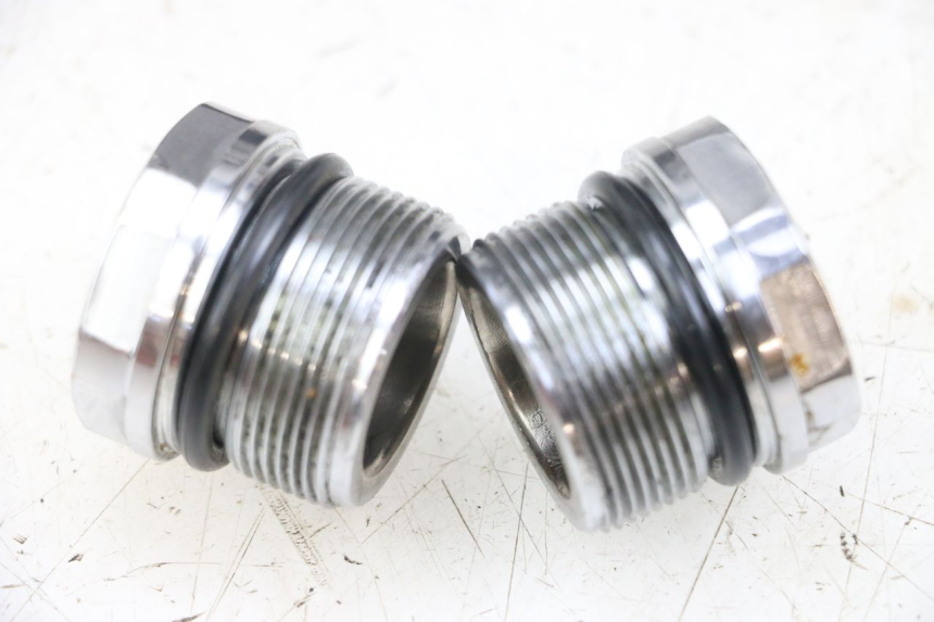 photo de TAPA HORQUILLA HARLEY DAVIDSON SPORTSTER XL CUSTOM 1200 (2003 - 2004) - Primer plano técnico