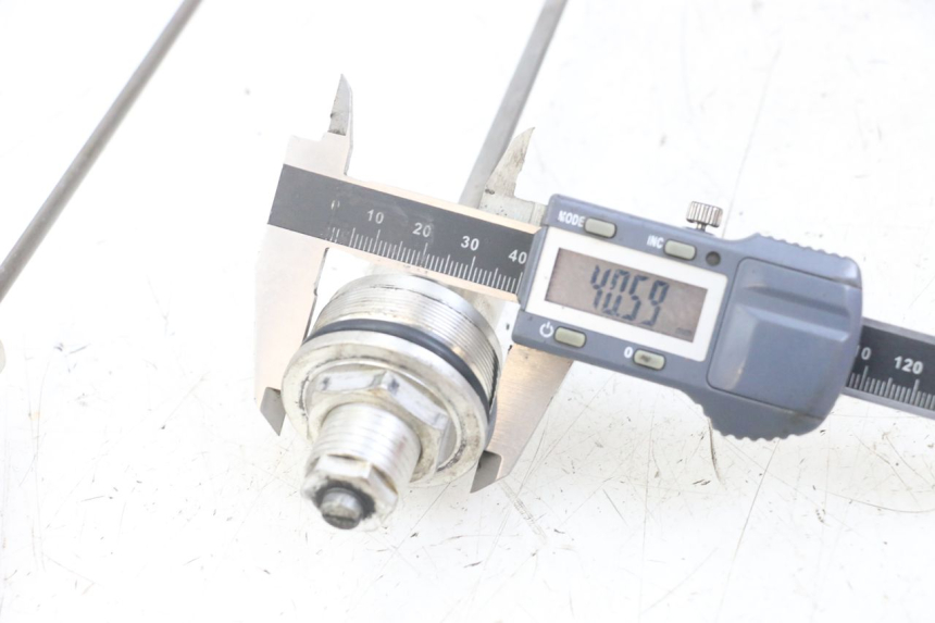 photo de TAPON DE HORQUILLA YAMAHA TDM ABS 900 (2002 - 2014) - Detalle de la pieza