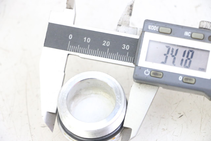 photo de TAPA HORQUILLA YAMAHA TDR DELTABOX 125 (1997 - 2003) - Detalle de la pieza