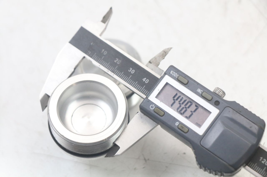 photo de TAPON DE HORQUILLA FANTIC XM PERFORMANCE 2T 50 (2021 - 2022) - Primer plano técnico