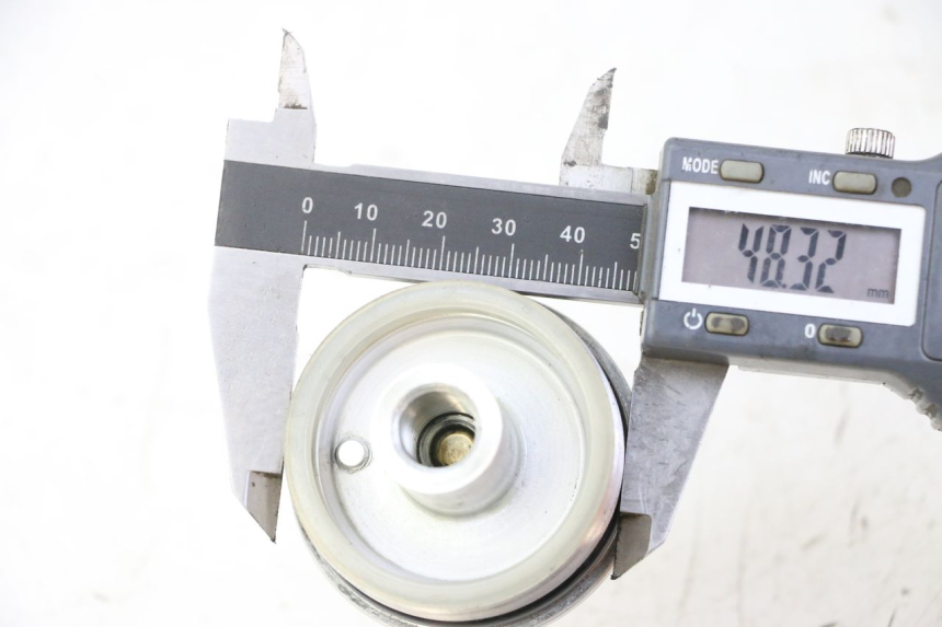 photo de TAPA HORQUILLA YAMAHA YZ 125 (1998 - 2005) - Detalle de la pieza