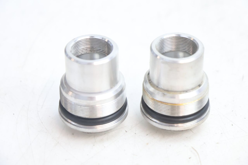 photo de TAPA HORQUILLA KAWASAKI ZX-6R ZX6R 600 (1995 - 1997) - Primer plano técnico