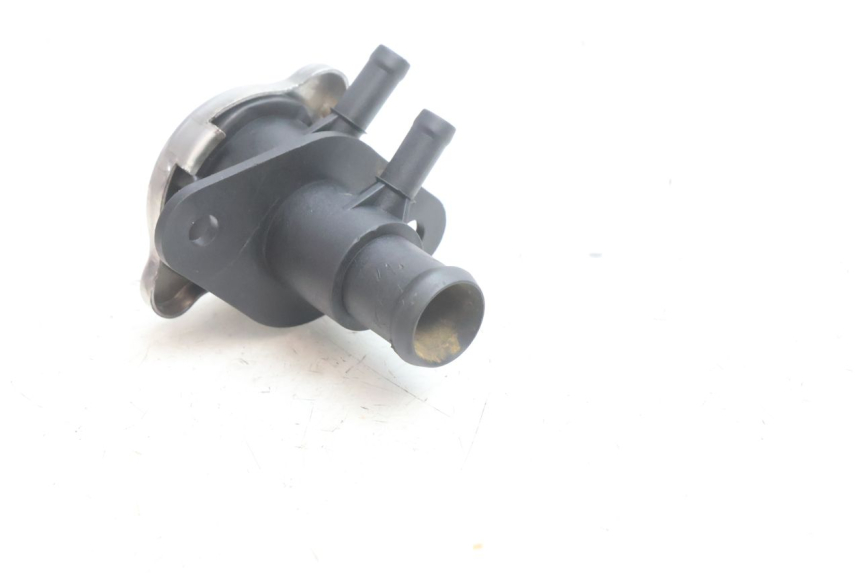 photo de TAPA DEL RADIADOR BMW C1 125 (2000 - 2003) - Detalles de los puntos de fijación