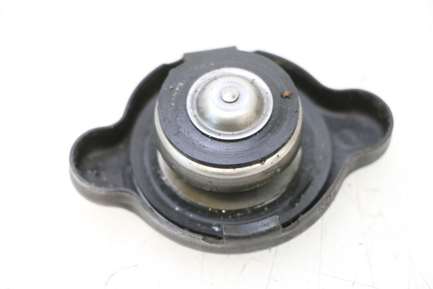 photo de TAPON RADIADOR KAWASAKI ER-6 ER6 F ABS 650 (2012 - 2016) - Vista principal
