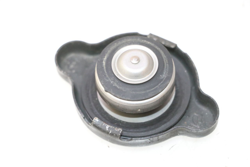 photo de TAPON RADIADOR KAWASAKI ER-6 ER6 N 650 (2005 - 2009) - Zoom estado de uso