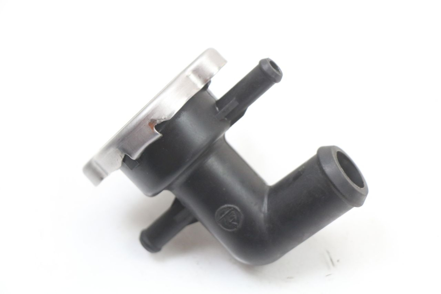 photo de TAPON RADIADOR HONDA FJS SILVER WING SILVERWING 400 (2005 - 2008) - Detalles de los puntos de fijación