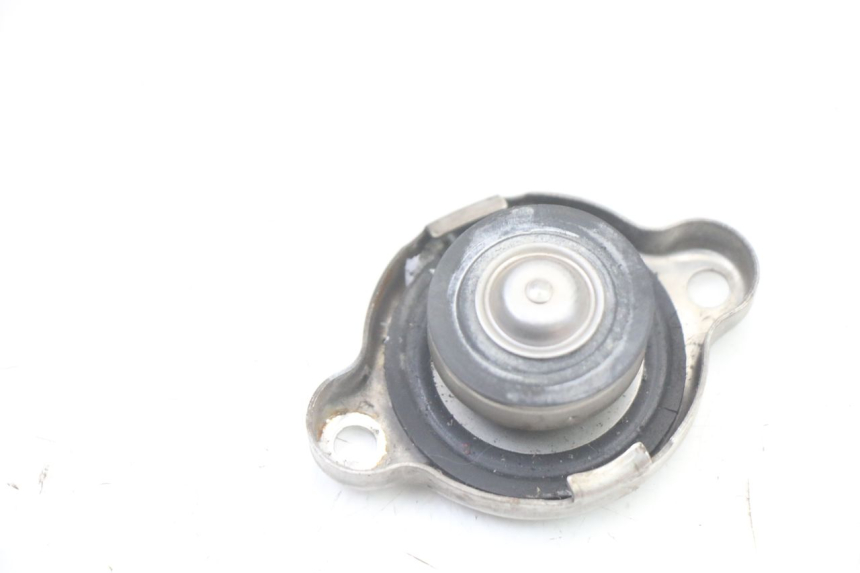 photo de TAPON RADIADOR YAMAHA FZ6 FAZER S2 600 (2007 - 2011) - Zoom estado de uso